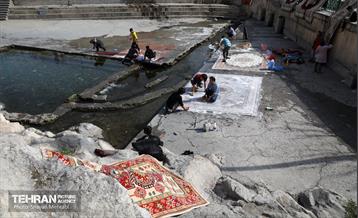 قالیشویی سنتی در چشمه علی 27