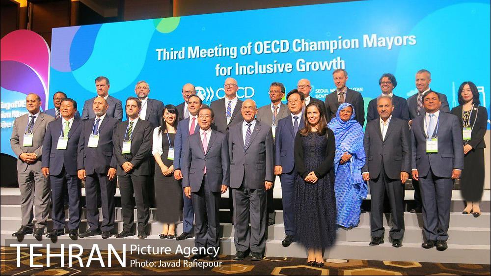 مراسم افتتاحیه سومین نشست شهرداران قهرمان 10