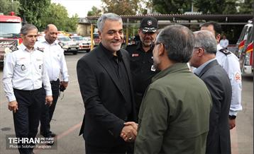 آیین بدرقه خادمین سازمان آتش‌نشانی 25