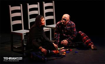 نمایش فرودگاه، پرواز شماره ۷۰۷‎‎