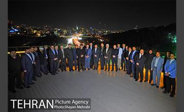 بازدید مدیران مراکز استان ها صداوسیما از اراضی عباس آباد 2