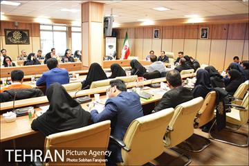 نشست هم اندیشی با مدیران روابط عمومی مناطق 22 گانه 21