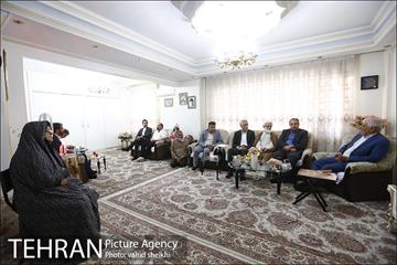 دیدار شهردار از خانواده شهید طباطبایی نیا 13