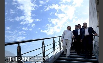 بازدید شهردار تهران از آخرین مراحل ساخت باغ کتاب تهران 23