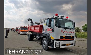 رزمایش ضدعفونی معابر سازمان بسیج شهرداری تهران 3