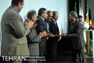 نشست فصلى کارکنان حراست کل شهردارى تهران با حضور شهردار تهران 52