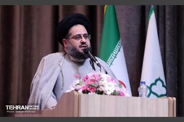 آیین تجلیل از برگزیدگان مناطق 22 گانه 48