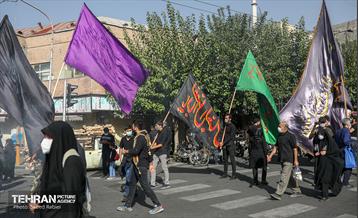 مراسم پیاده روی جاماندگان اربعین حسینی در تهران 33