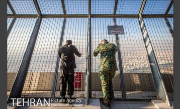 برج میلاد، میزبان هفتمین پرش بیس جامپ 1