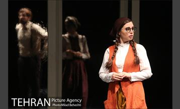 نمایش دشمن مردم‎ 12