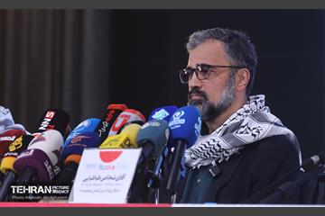 نشست خبری رویداد بین‌المللی طراحی کارتون، کاریکاتور و پوستر «هولوساید ۲۰۲۴» 42