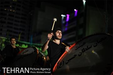 دسته عزاداری در خیابان اندرزگو‎ 13