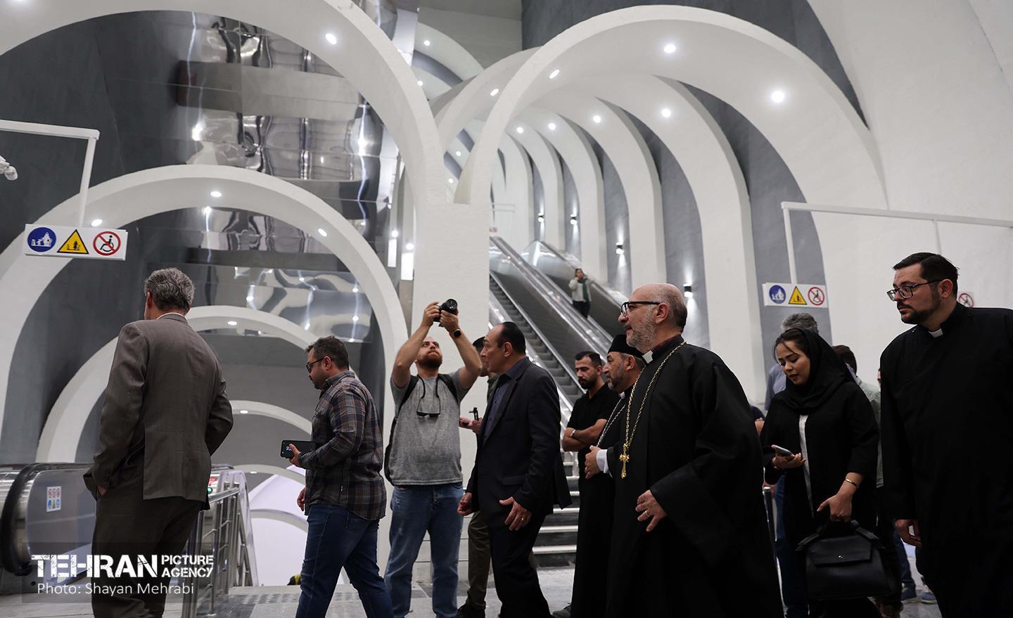 بازدید نمایندگان رسانه‌های خارجی از مترو مریم مقدس(س)  34