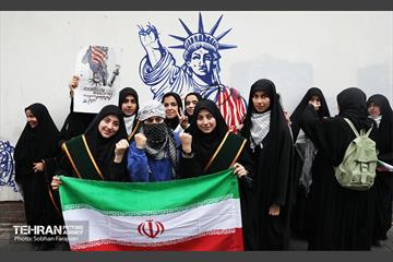 راهپیمایی ۱۳ آبان 17