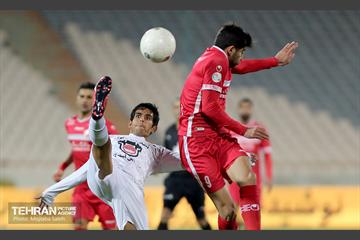 دیدار تیم های فوتبال پرسپولیس و ذوب آهن  23