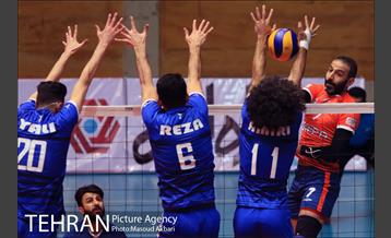 دیدار تیم های والیبال پیکان و سایپا 17