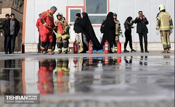 دوره آموزشی آتش‌نشانی ویژه خبرنگاران 17