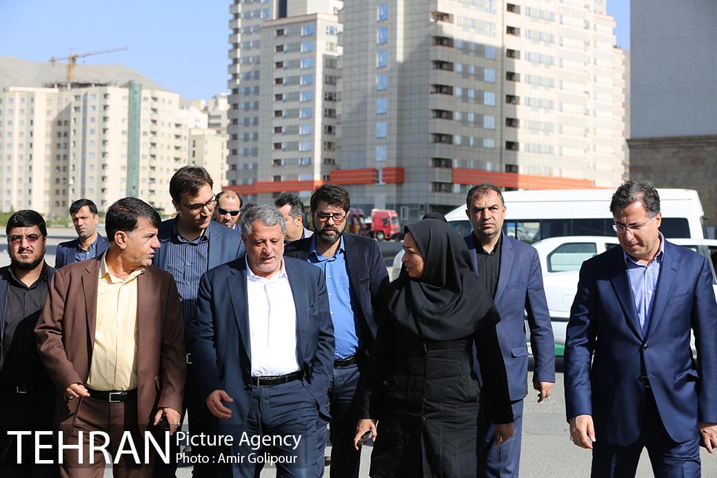 بازدید مهندس محسن هاشمی و دکتر شجاع پوریان از اماکن و پروژه های منطقه ۲۲ 2