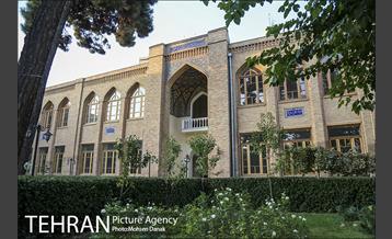 مدرسه دارالفنون 22