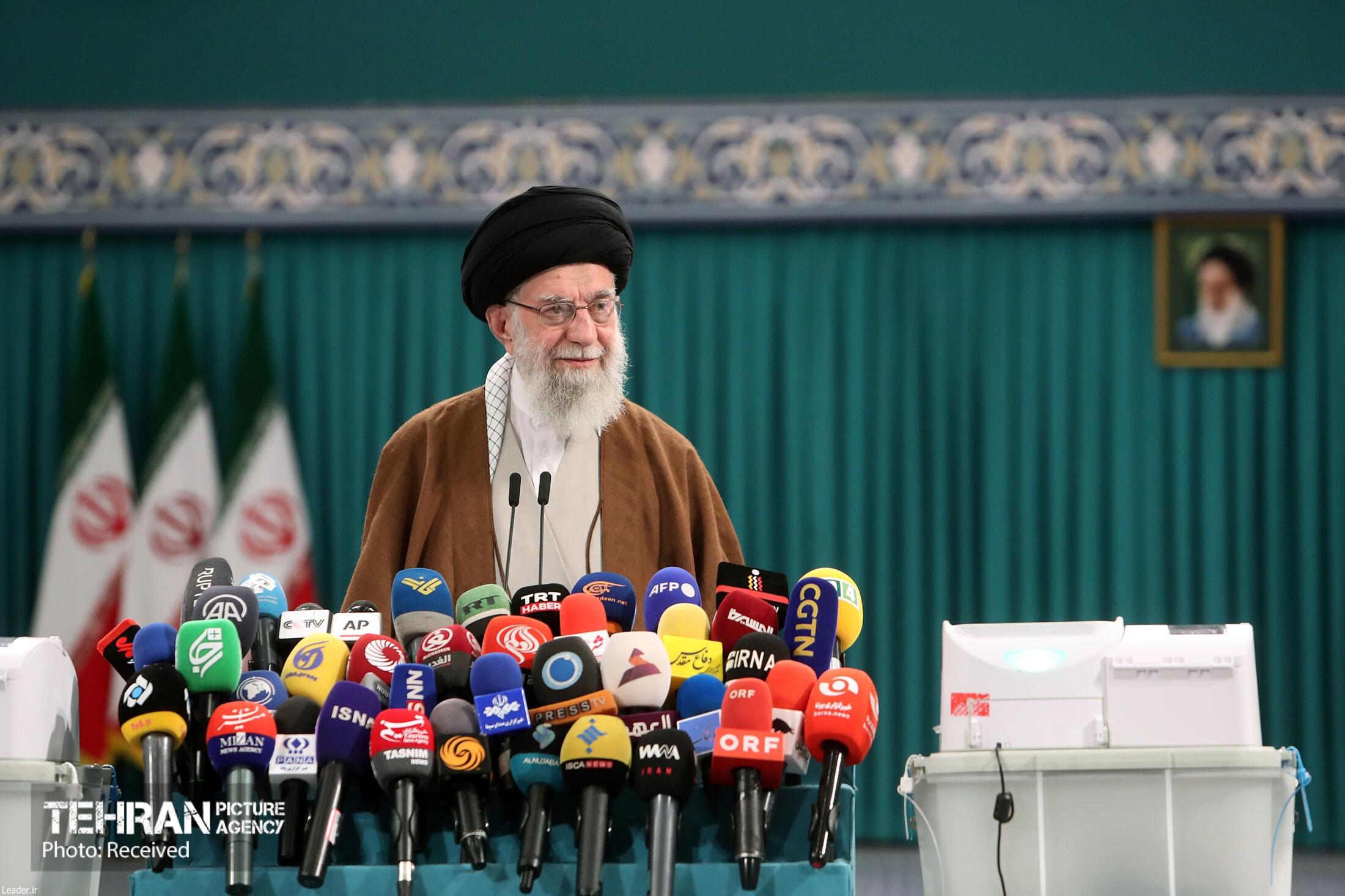 حضور رهبر انقلاب در دور دوم انتخابات مجلس شورای اسلامی 14