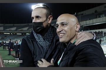 دیدار تیم های فوتبال پرسپولیس تهران و صنعت نفت آبادان 1