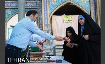 اقامه نماز عید فطر امامزاده صالح 10