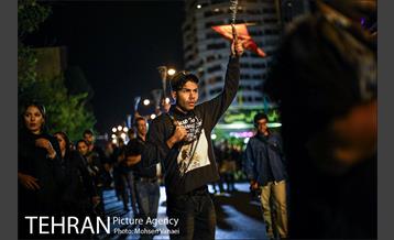 دسته عزاداری در خیابان اندرزگو‎ 10
