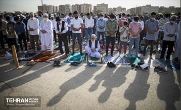 اقامه نماز عید فطر افغانستانی های اهل تسنن مقیم تهران 38