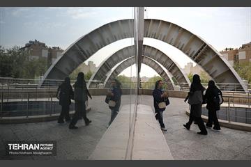 بیست و یکمین نمایشگاه زنان و تولید ملی 35
