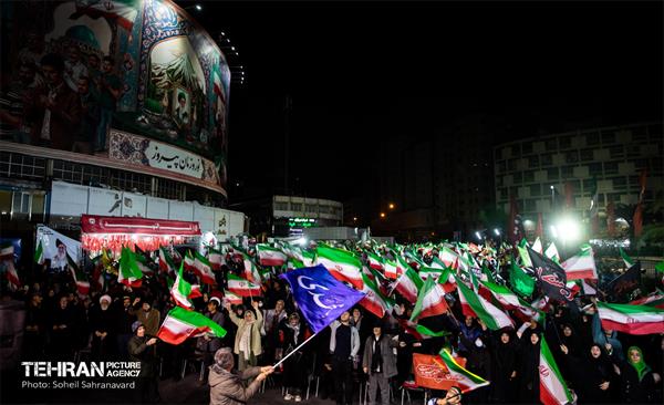 اجتماع تهرانی‌ها در حمایت از رهبری و نیروهای مسلح