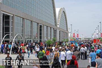 دومین روز از بیست و نهمین نمایشگاه بین المللی کتاب تهران 4