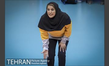 دیدار تیم‌های والیبال شهرداری قزوین و سروقامتان بابل 22