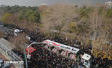 تشییع پیکر ۲۰۰ شهید گمنام دفاع مقدس در تهران 48