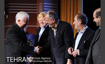 اختتامیه همایش تهران چهار دهه معماری و طرح های شهری با حضور شهردار تهران 33