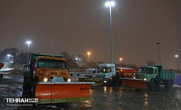 بازدید معاون خدمات شهری از سایت‌های برف‌روبی شهرداری تهران 20