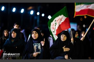 مراسم عزاداری شهادت رهبر انقلاب اسلامی در میدان شهدای هفتم تیر 32
