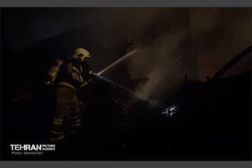 حریق در بازار آهن شادآباد 9