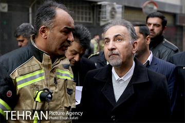 بازدید شهردار تهران از محل آتش‌سوزی ساختمان برق حرارتی وزارت نیرو  8