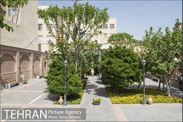 عمارت دبیرالملک 23