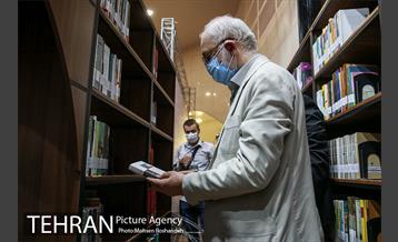 افتتاح اولین کتابخانه عمومی در مترو تهران 25