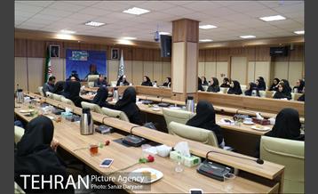 تجلیل از بانوان مرکز ارتباطات شهرداری تهران 1