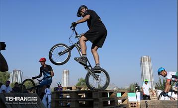 مسابقات دوچرخه سواری «تریال» قهرمانی کشور 15
