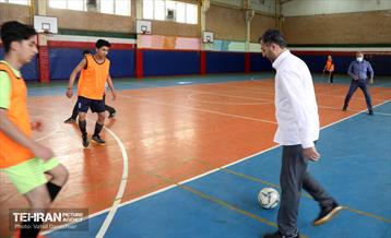 حضور رئیس کمیسیون شهرسازی شورای شهر تهران در منطقه ۱۷  23