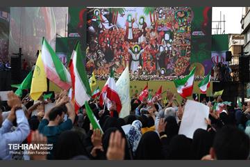 مهمانی ۱۰ کیلومتری عید غدیر در تهران - 3 38
