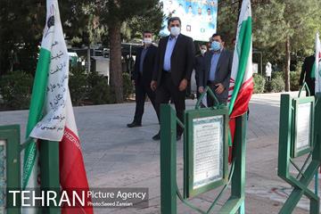 حضور شهردار تهران در بهشت زهرا(س) و مزار شهدای آتش نشان 15