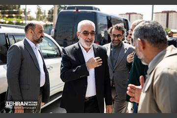 دیدار شهردار تهران با تولیت آستان علوی