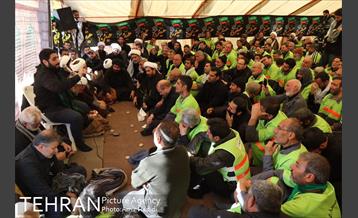 حضور شهردار تهران در جمع خدام الحسین 5