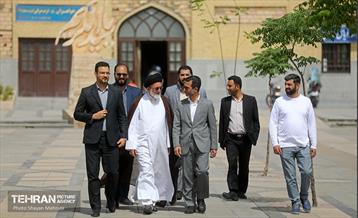 رونمایی از تندیس «خادم حرم» 18