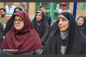 گرامیداشت روز 13 آبان در مدرسه شهید فهمیده  13