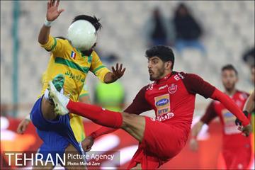 دیدار تیم های پرسپولیس  و صنعت نفت آبادان 10